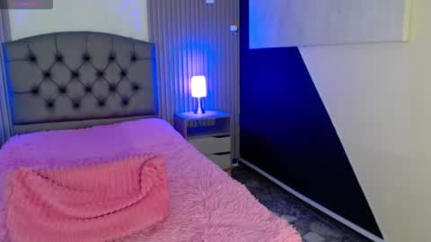 Snapshot of cheryl_hs chatting on 10/02/25, 03:13 Cheryl online show from 10/02/25, 03:13