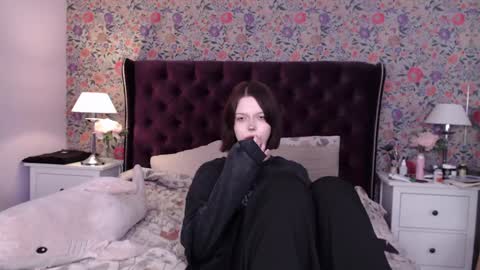 amelia online show from 01/22/25, 05:48