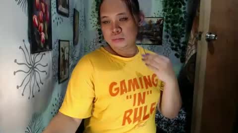 Snapshot of chescahotxxxl chatting on 12/26/24, 07:35 chescahotxxxl online show from 12/26/24, 07:35