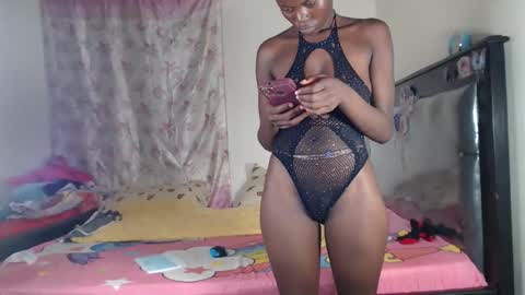 chessybee online show from 02/15/26, 05:20