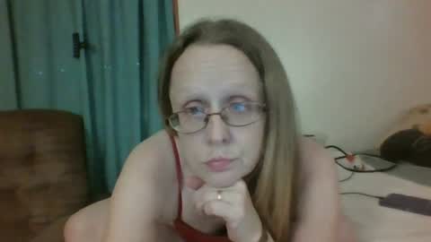 Snapshot of chevybear69 chatting on 06/12/26, 12:20 Jade and Thomas online show from 06/12/26, 12:20