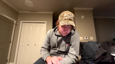 Snapshot of chevycamaro1978 chatting on 12/13/24, 08:37 chevycamaro1978 online show from 12/13/24, 08:37