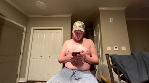 Snapshot of chevycamaro1978 chatting on 02/14/25, 09:13 chevycamaro1978 online show from 02/14/25, 09:13