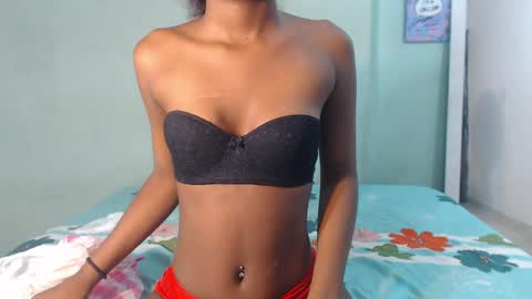 Snapshot of chiara_martin55 chatting on 05/25/26, 11:38 chiara martin online show from 05/25/26, 11:38