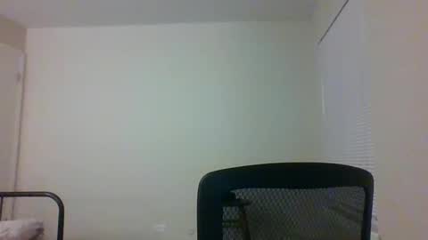 Snapshot of chicago69421 chatting on 02/17/25, 01:58 Kyle online show from 02/17/25, 01:58