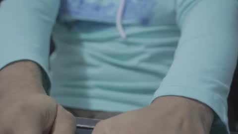 chicagoalex68 online show from 12/15/24, 02:19