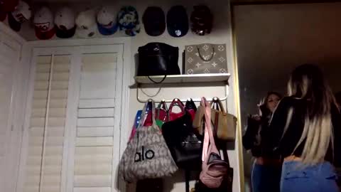 chicagobabe312 online show from 11/27/25, 03:30