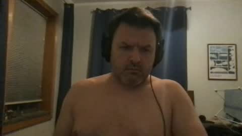 Snapshot of chicagoguy7183 chatting on 03/19/26, 05:22 chicagoguy7183 online show from 03/19/26, 05:22