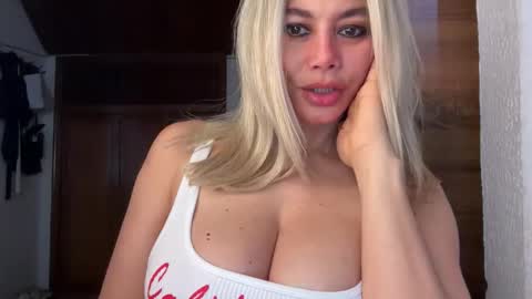 sexypau online show from 10/05/25, 09:24