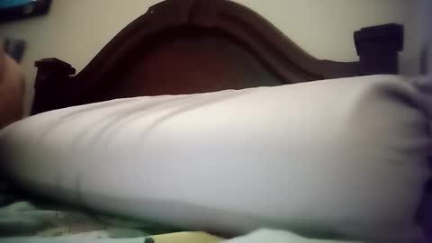 chicocolombi online show from 12/04/25, 04:11