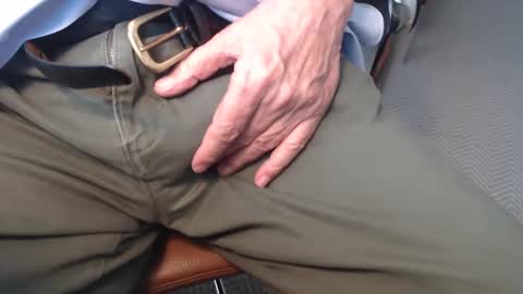 Snapshot of chiguy444 chatting on 03/07/25, 08:33 chiguy444 online show from 03/07/25, 08:33