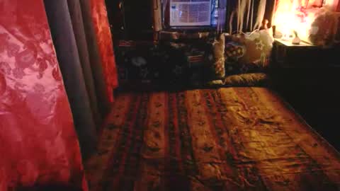 Snapshot of chilihotcumts chatting on 01/31/26, 07:11 angel tscum online show from 01/31/26, 07:11