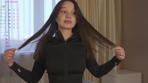 Nicole online show from 12/16/25, 05:56