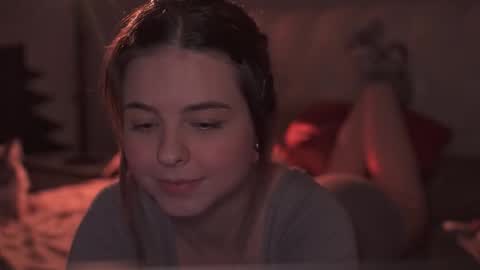 Snapshot of chillpix chatting on 09/20/25, 11:06 Hanna online show from 09/20/25, 11:06