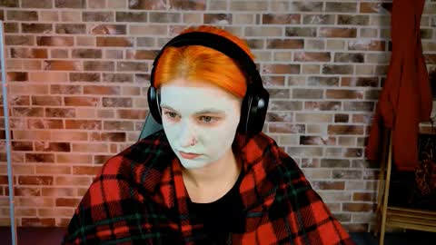 Bella online show from 09/16/25, 05:08