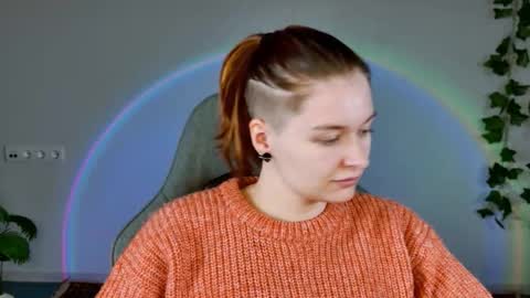 Snapshot of chillsnail_bro chatting on 02/17/26, 09:17 Bella online show from 02/17/26, 09:17