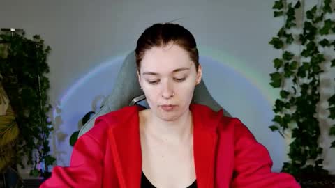 Snapshot of chillsnail_bro chatting on 03/04/26, 09:26 Bella online show from 03/04/26, 09:26