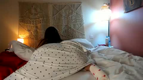 yoursensualparadise online show from 11/25/25, 09:31