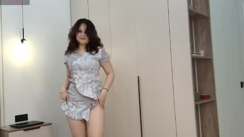 Snapshot of chimiko_ chatting on 05/09/26, 02:00 Cinnamon pookie online show from 05/09/26, 02:00