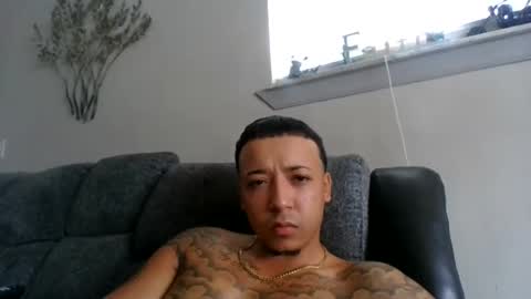 Snapshot of chino880172 chatting on 12/15/24, 03:42 CHINO online show from 12/15/24, 03:42