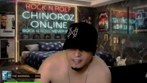 Snapshot of chinoroz chatting on 07/19/26, 12:09 Enrique online show from 07/19/26, 12:09
