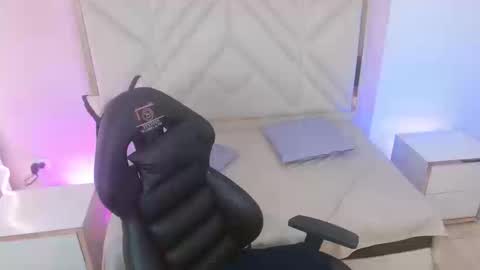 chipi_tay online show from 09/24/25, 03:26