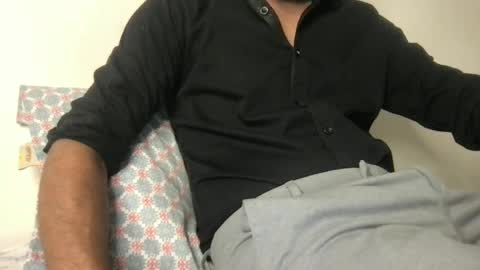 Snapshot of chirumiru123 chatting on 06/15/26, 06:43 chirumiru123 online show from 06/15/26, 06:43