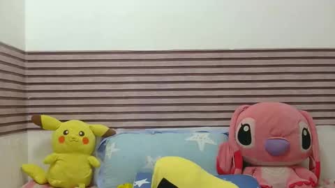 chixxx69335558 online show from 04/17/26, 11:30