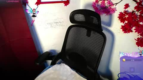Snapshot of chleo_rosse chatting on 05/26/26, 05:42 chleo_rosse online show from 05/26/26, 05:42