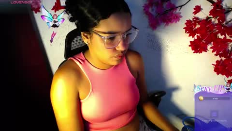 Snapshot of chleo_rosse chatting on 05/28/26, 02:42 chleo_rosse online show from 05/28/26, 02:42