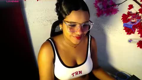 Snapshot of chleo_rosse chatting on 06/29/26, 11:38 chleo_rosse online show from 06/29/26, 11:38