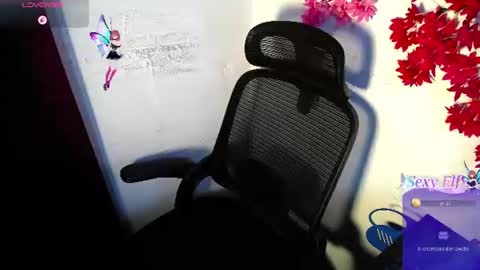 Snapshot of chleo_rosse chatting on 07/22/26, 03:04 chleo_rosse online show from 07/22/26, 03:04