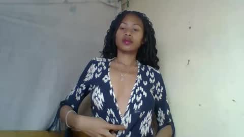 chloe9794 online show from 09/19/25, 03:02