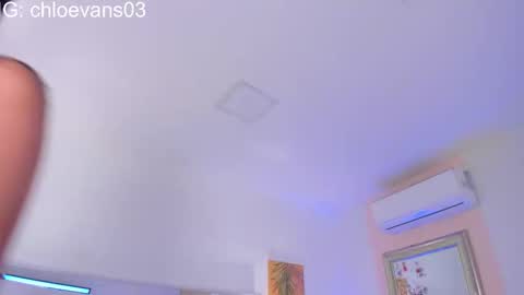 Chloe online show from 12/19/25, 11:28