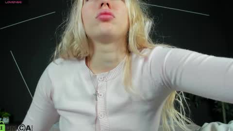 Chloe online show from 05/02/26, 03:00