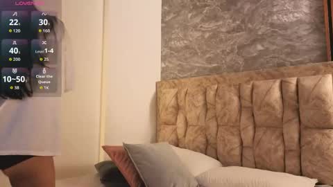 chloe_bluee_ online show from 05/26/26, 11:17