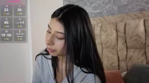 Snapshot of chloe_bluee_ chatting on 06/28/26, 01:28 chloe_bluee_ online show from 06/28/26, 01:28