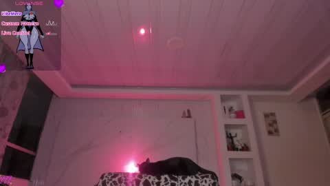 chloe_cooperr online show from 04/03/26, 11:36