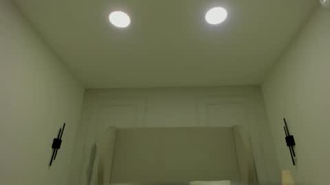 Chloe online show from 12/19/25, 12:12