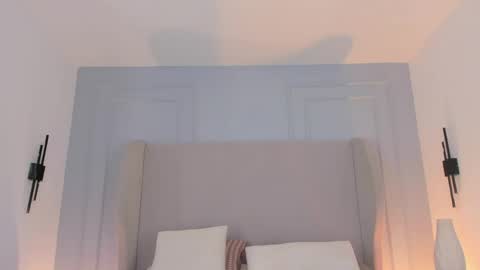 Chloe online show from 03/31/26, 12:16