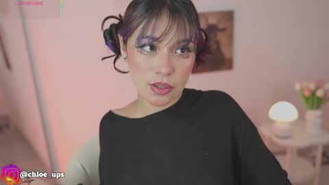 Snapshot of chloe_evans12 chatting on 05/31/26, 05:48 Chloe online show from 05/31/26, 05:48