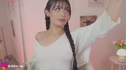Chloe  online show from 06/17/26, 05:21