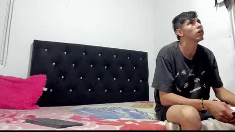 Snapshot of chloe_evanx_ chatting on 02/11/25, 02:25 Chloe Evanx  online show from 02/11/25, 02:25