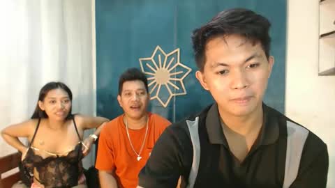 chloe and harlot online show from 12/15/25, 05:23