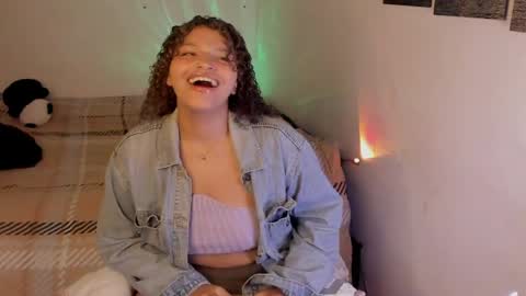 chloe_kisses online show from 04/18/26, 11:25