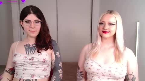 Chloe Levine online show from 11/14/25, 07:45