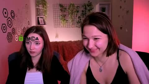 chloe_ley online show from 05/19/26, 01:56