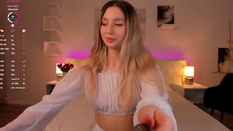 Chloe Lov GTM2 Mon Tue Thu Sat Sun 0400am - 1030m online show from 03/08/25, 01:14