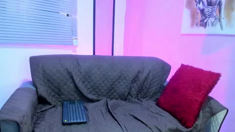 chloe online show from 01/18/25, 05:15