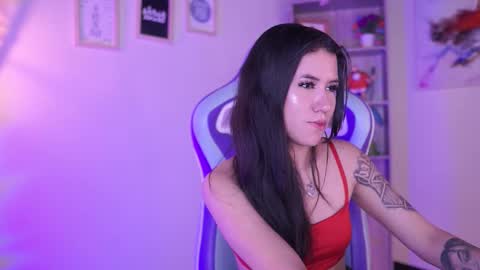 CLOE  online show from 01/14/26, 04:34